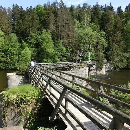 Zur Triftsperre 2*