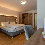Gasthuis Zur Triftsperre 3*
